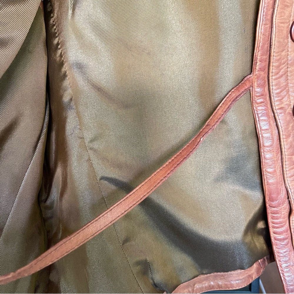 Sundance Rustic Brown Leather Button Front Vest - Picture 15 of 16